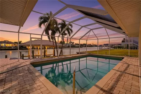 380 Conners Ave, Naples, FL 34108