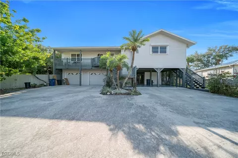 1732417 Whitewater Ct #326, Fort Myers Beach, FL 33931