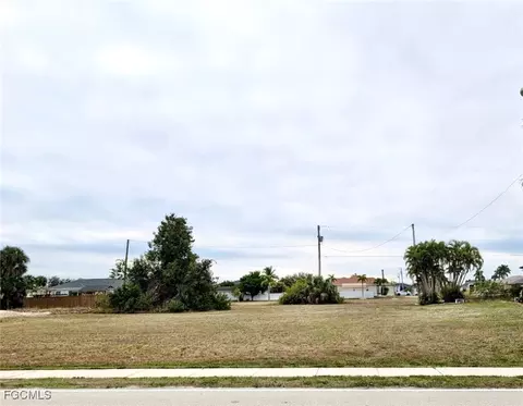 1906 Tropicana Pkwy W, Cape Coral, FL 33993