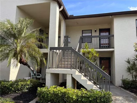 9315 Central Park Dr #202, Fort Myers, FL 33919