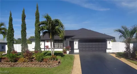 5540 Banning St, Lehigh Acres, FL 33971