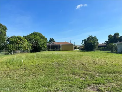 1433 SE 30th St, Cape Coral, FL 33904
