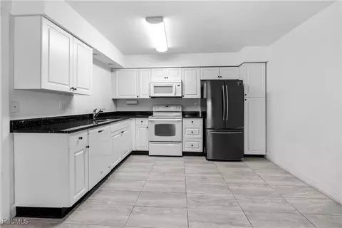 1100 Pondella Rd #908, Cape Coral, FL 33909