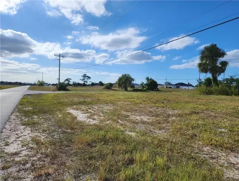 1035 SW 4th Ter, Cape Coral, FL 33991