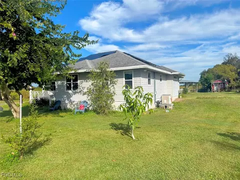 2915 Ortona Locks Rd, Moore Haven, FL 33471