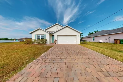 2231 NW 5th St, Cape Coral, FL 33993
