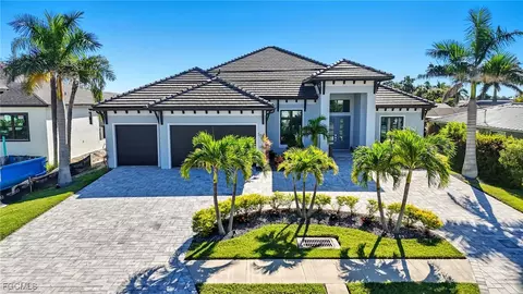 5015 Pelican Blvd, Cape Coral, FL 33914