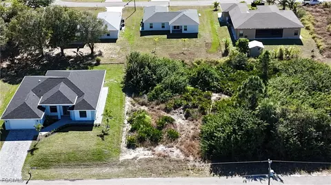 3905 15th St SW, Lehigh Acres, FL 33976