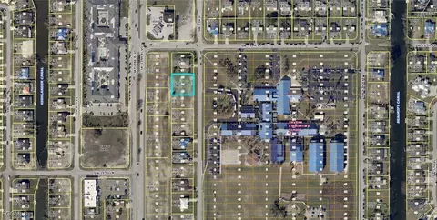 1910 SW 7th Pl, Cape Coral, FL 33991