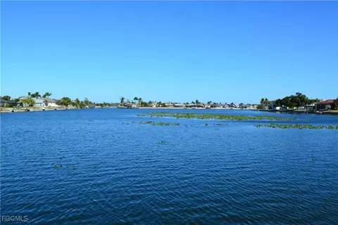 513 SW 13th St, Cape Coral, FL 33991
