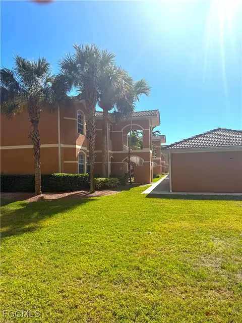 1089 Winding Pines Cir #102, Cape Coral, FL 33909