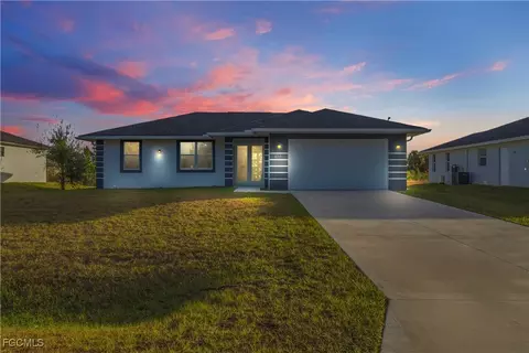 2713 51st St W, Lehigh Acres, FL 33971