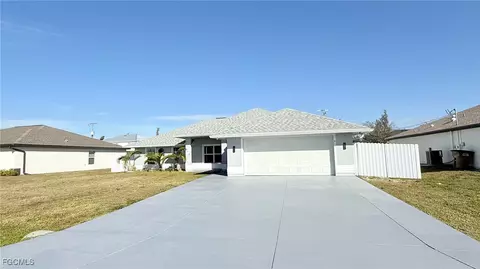 613 SW 13th Ter, Cape Coral, FL 33991
