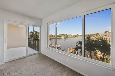 1837 Beach Pkwy #204, Cape Coral, FL 33904