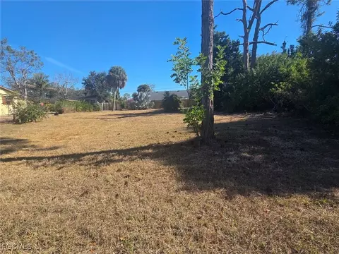 7292 Sea Mist Dr, Port Charlotte, FL 33981