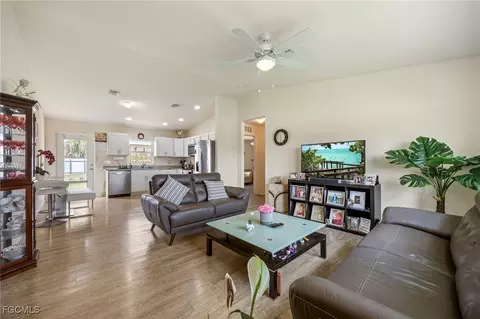 7004 Beaver Cir, Labelle, FL 33935 photo 5