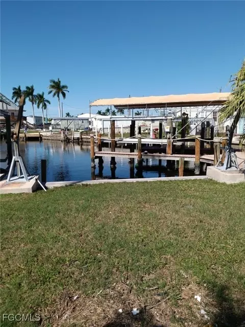 2413 York Rd, Other, FL 33956