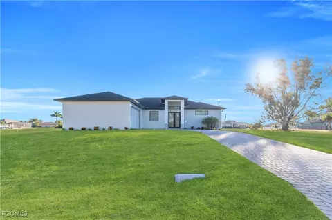 911 NW 37th Pl, Cape Coral, FL 33993