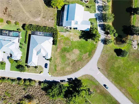 6057 Marsh Point Ln, North Fort Myers, FL 33917