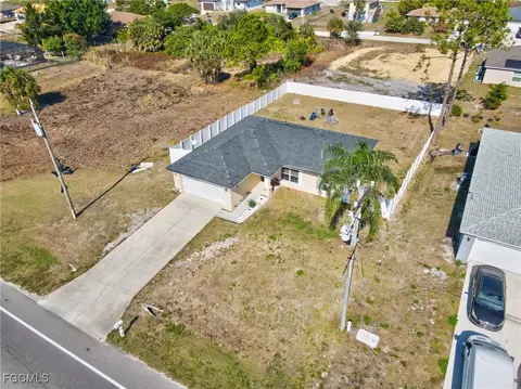 3910 23rd St SW, Lehigh Acres, FL 33976