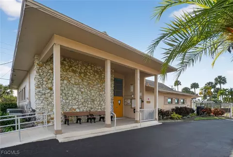 516 Menton Ln, Naples, FL 34112 photo 34
