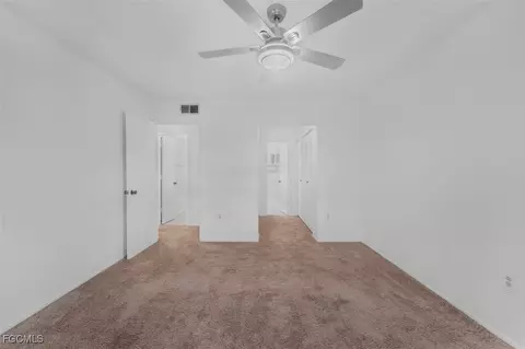 Bedroom - 1069 Villa Dr #B203, Labelle, FL 33935 photo 2 of 2