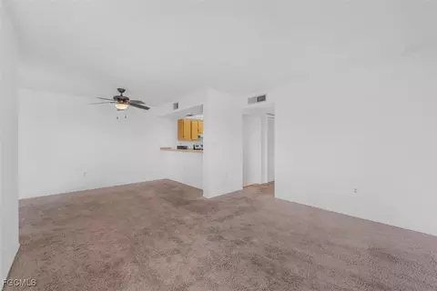 Living - 1069 Villa Dr #B203, Labelle, FL 33935 photo 5 of 5