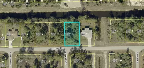 1033 Kellogg St E, Lehigh Acres, FL 33974