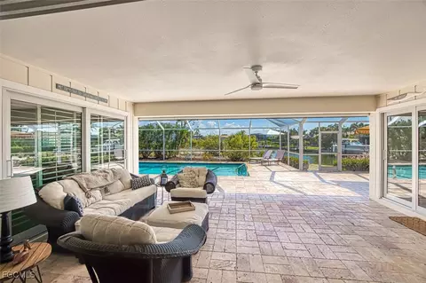 1006 Lindgren Blvd, Sanibel, FL 33957
