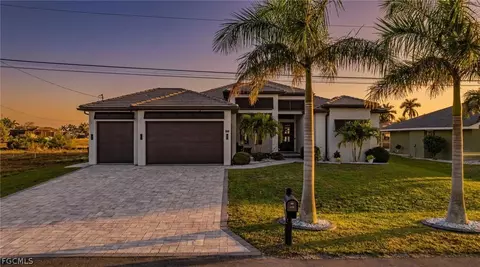 2524 SW 25th St, Cape Coral, FL 33914