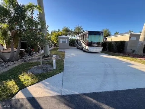 10342 Prairie Iris Trl, Fort Myers, FL 33905