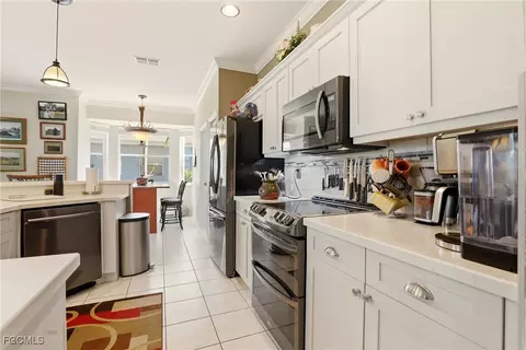 Kitchen - 21543 Brixham Run Loop, Estero, FL 33928 photo 3 of 4