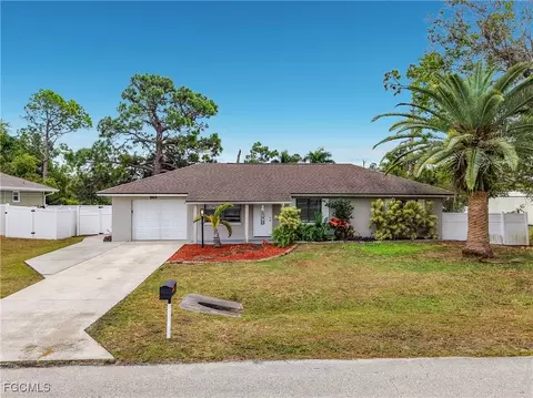 18431 Hawthorne Rd, Fort Myers, FL 33967