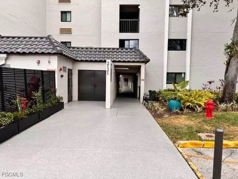 2121 Collier Ave #220, Fort Myers, FL 33901