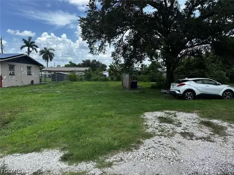 293 Byron Ave, North Fort Myers, FL 33917