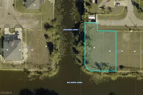 1328 NE 12th St, Cape Coral, FL 33909