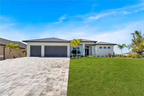 1426 NW 39th Ave, Cape Coral, FL 33993