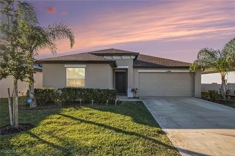 4054 San Clemente Ct, North Fort Myers, FL 33917