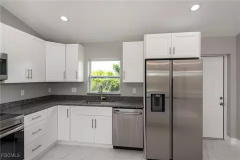 3318 Clearview Cir, Labelle, FL 33935 photo 21