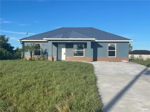 3318 Clearview Cir, Labelle, FL 33935