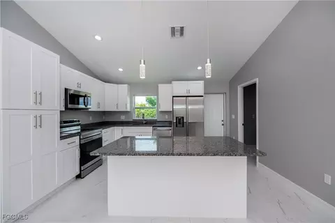 3318 Clearview Cir, Labelle, FL 33935 photo 20