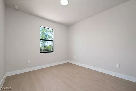 Bedroom - 2012 Jackson Ave, Alva, FL 33920 photo 4 of 4