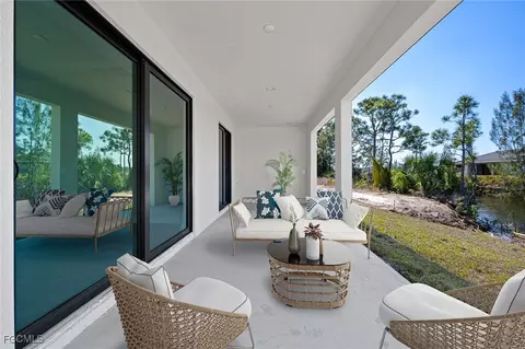 Exterior - 2012 Jackson Ave, Alva, FL 33920 photo 3 of 4