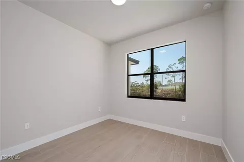 Bedroom - 2012 Jackson Ave, Alva, FL 33920 photo 3 of 4