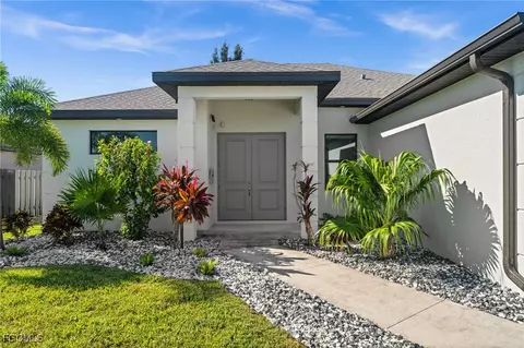 624 NW 2nd Ter, Cape Coral, FL 33993