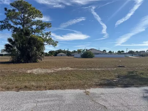 1227 NW 23rd Ave, Cape Coral, FL 33993