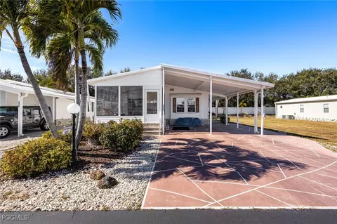 5252 Fiddleleaf Dr, Fort Myers, FL 33905