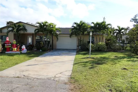 679 Canal Dr, North Fort Myers, FL 33903