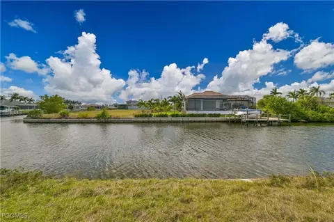 2520 SW 25th St, Cape Coral, FL 33914