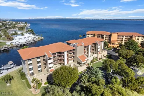 3 SE 20th Pl #401, Cape Coral, FL 33904